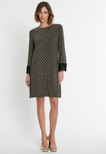 Lataa kuva Galleria-katseluun, Säihkyvä mekko