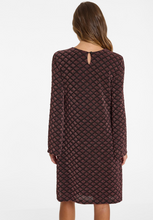 Lataa kuva Galleria-katseluun, Säihkyvä mekko.